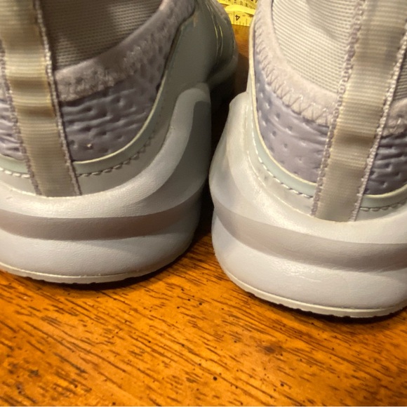 Puma Women Fierce Quilted cross trainer shoe.‎ Gray.  Size 6.  Rihanna inspired. - Picture 6 of 12